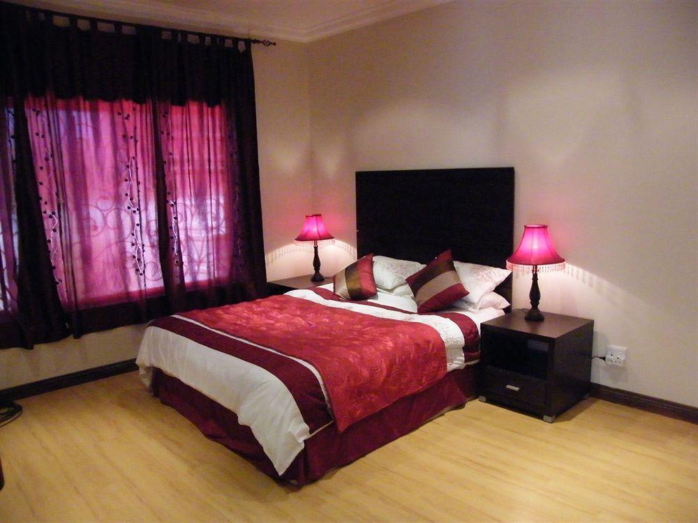 Littlefield Luxury Suite Johannesburg Exterior photo